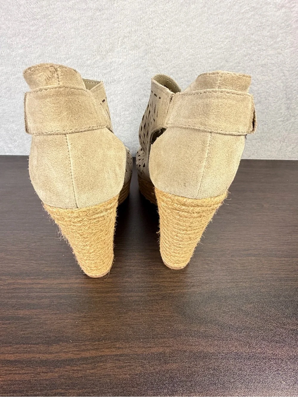 Marc Fisher Beige Suede Espadrille Wedge Sandals Size 10